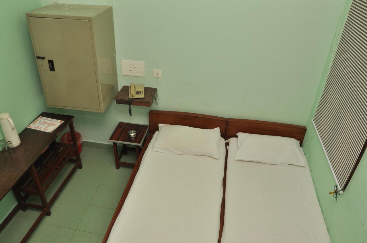 Valli Hotel Thanjavur Eksteriør bilde
