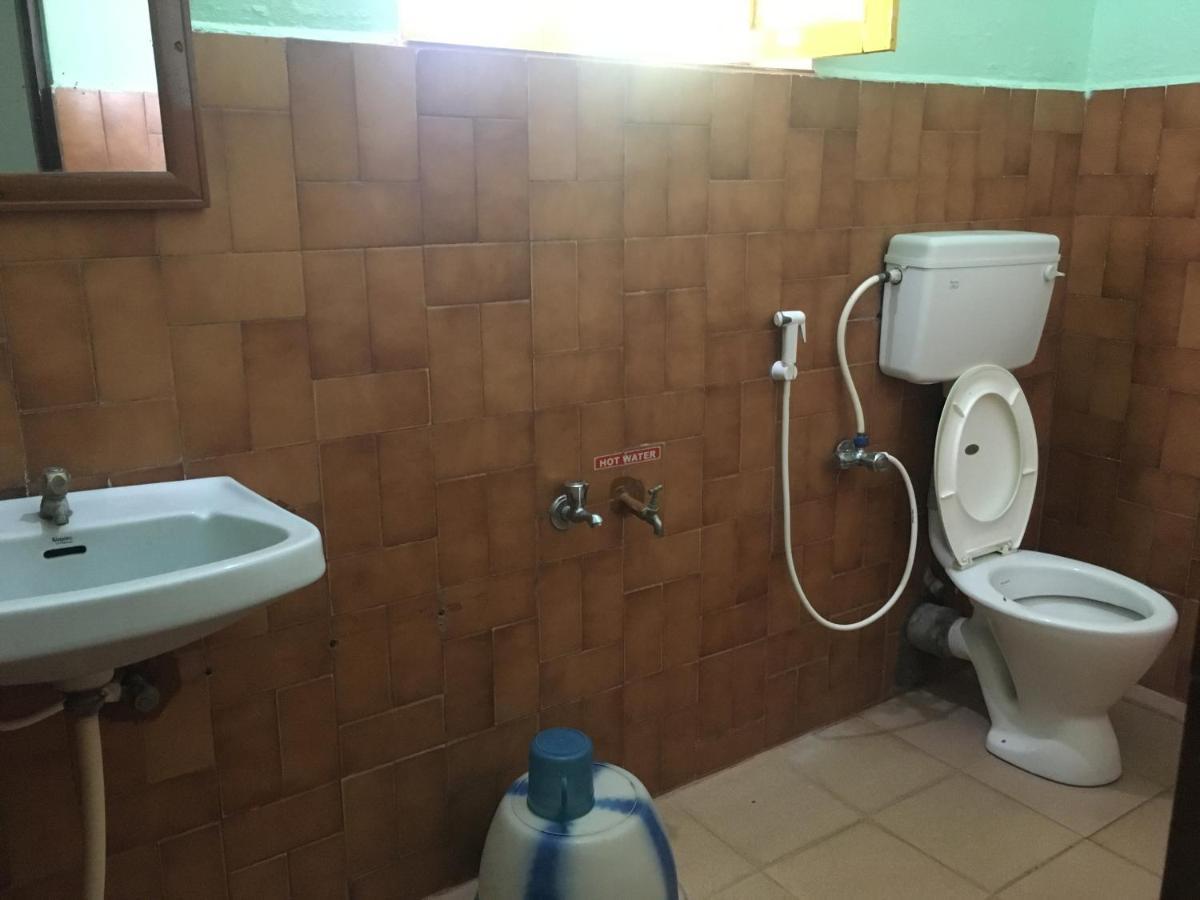 Valli Hotel Thanjavur Eksteriør bilde