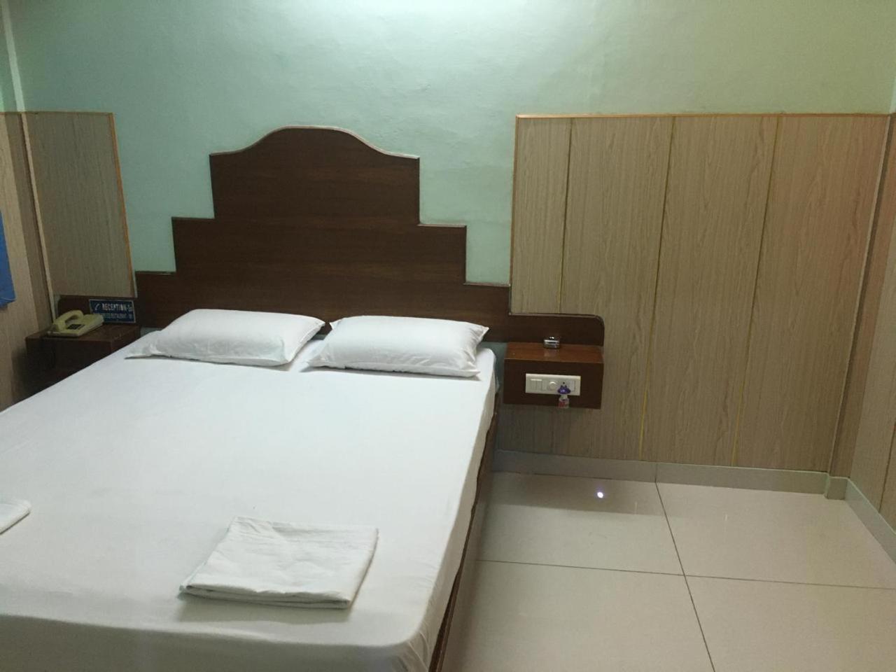Valli Hotel Thanjavur Eksteriør bilde